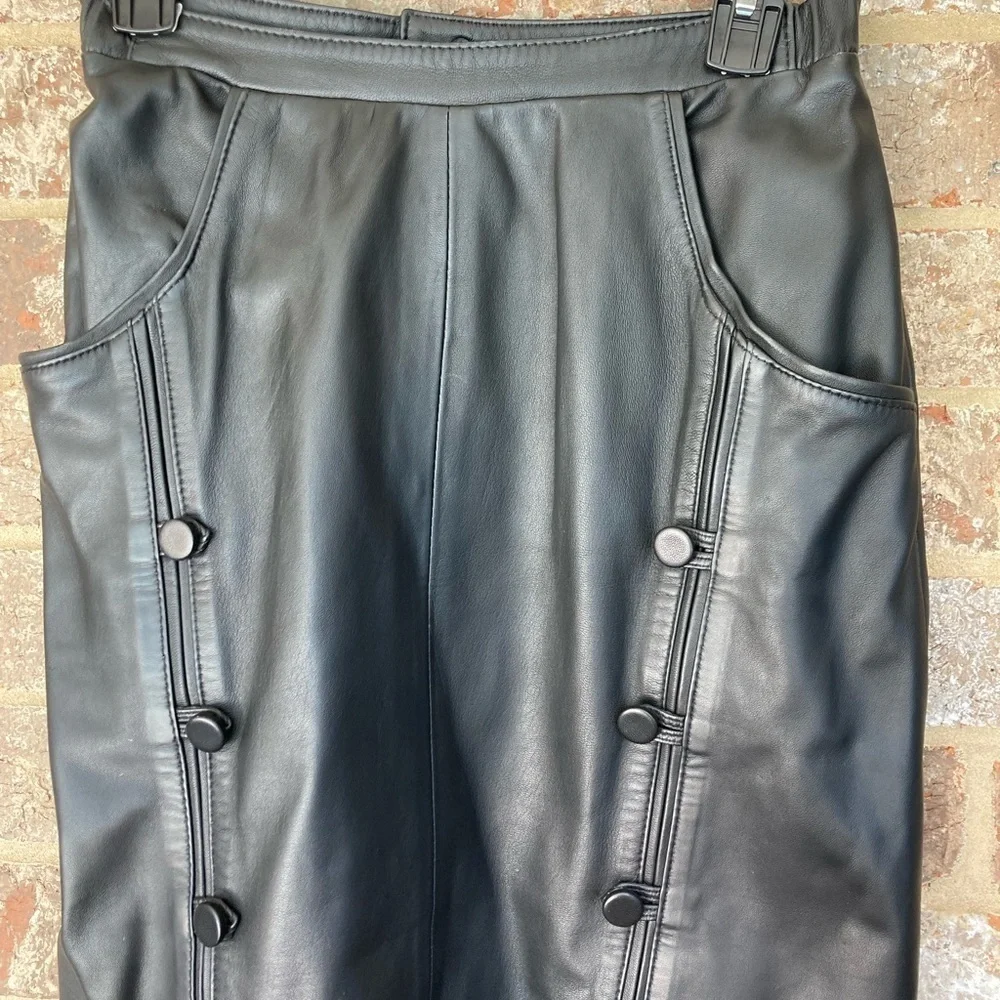 VINTAGE LEATHER SKIRTwith  BACK SLITS Buttons on Front Zipper Elastic Waist Sz 8